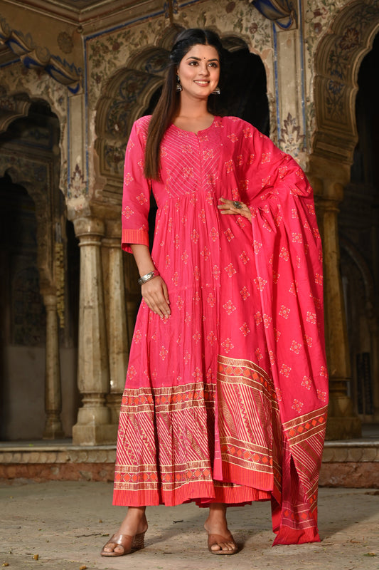 Adaa Jaipur Long Gown With Malmal Dupatta Kantha Work  (Pink)